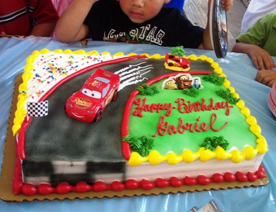 Cars Birthday Cake on Get Away Cruise  We Got A Chance To Go To Our Friends Son S Birthday